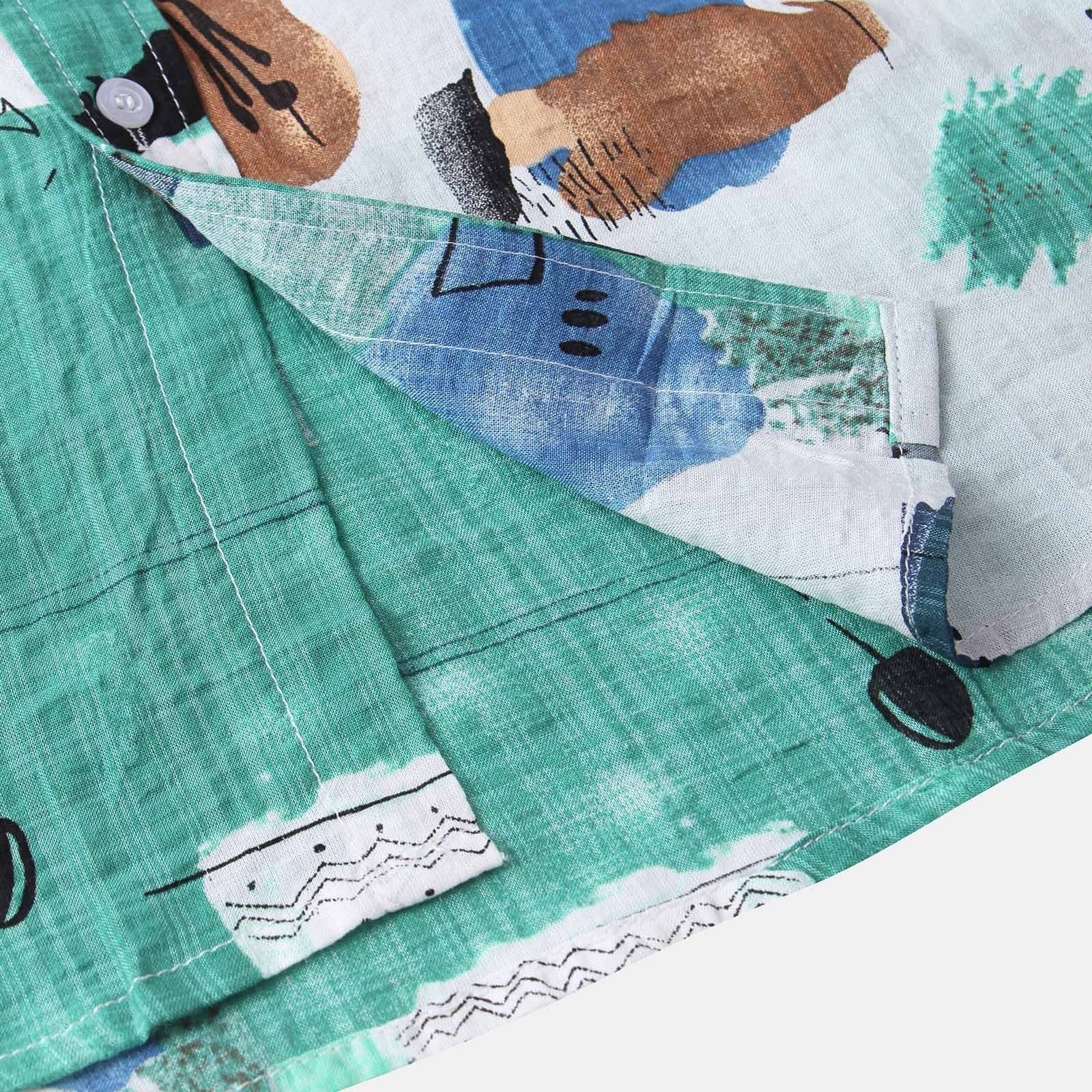 Camisa Manga Curta Romenzi Mirage RZ588 feita em tecido leve, com estampas abstratas modernas e caimento impecável que une frescor, conforto e estilo.