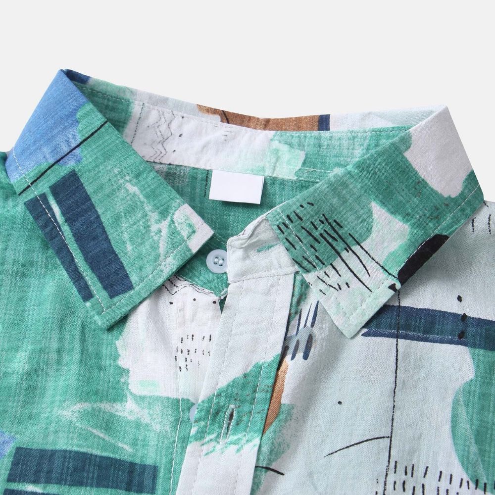Camisa Manga Curta Romenzi Mirage RZ588 feita em tecido leve, com estampas abstratas modernas e caimento impecável que une frescor, conforto e estilo.