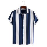 Camisa Manga Curta Romenzi Ocean RZ590 feita em tecido leve, com caimento sofisticado que garante frescor, elegância e versatilidade em ocasiões casuais.