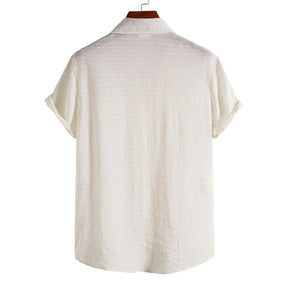 Camisa Manga Curta Romenzi Playa Off White RZ591 em tecido leve, com design sofisticado e caimento impecável para ocasiões casuais e dias ensolarados.