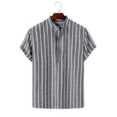 Camisa Manga Curta Romenzi Sierra RZ594 feita em tecido leve, com estampas abstratas modernas e caimento impecável que une frescor, estilo e elegância.