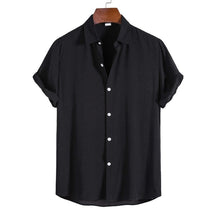 Camisa Manga Curta Romenzi Solare RZ595 feita em tecido leve e respirável, com design moderno que garante frescor, conforto e sofisticação versátil.