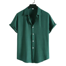 Camisa Manga Curta Romenzi Solare RZ595 feita em tecido leve e respirável, com design moderno que garante frescor, conforto e sofisticação versátil.