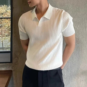 Camisa Polo Masculina Romenzi RZ019 com design clássico, colarinho e detalhes elegantes para um visual sofisticado.
