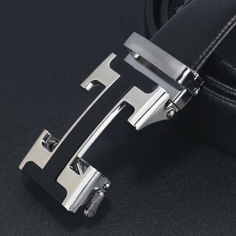 Cinto Masculino de Couro Romenzi RZ342 com fivela automática de metal e ajuste prático em couro PU.