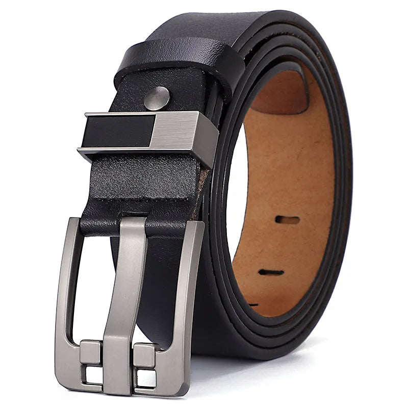 Cinto Masculino de Couro Confy Romenzi RZ344 com fivela de 6,7 cm e couro ecológico nas cores sofisticadas para looks casuais e formais.