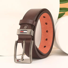 Cinto Masculino Megan Romenzi RZ340 em couro ecológico nas cores preto, caramelo e marrom com fecho durável e visual elegante.