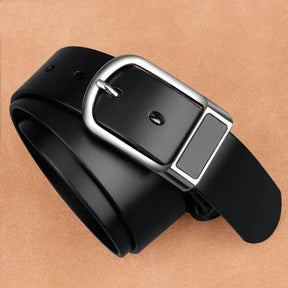Cinto Masculino de Couro Romenzi Argos RZ469 com fivela metálica imponente e acabamento premium para homens que valorizam autenticidade e elegância