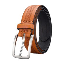 Cinto Masculino Couro Romenzi Atemporal RZ462 com visual clássico, ideal para compor looks autênticos com sofisticação e qualidade duradoura.