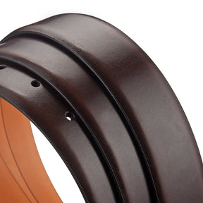 Cinto Masculino de Couro Romenzi Classy RZ460 feito à mão em couro legítimo com estilo clássico e acabamento premium para looks refinados.