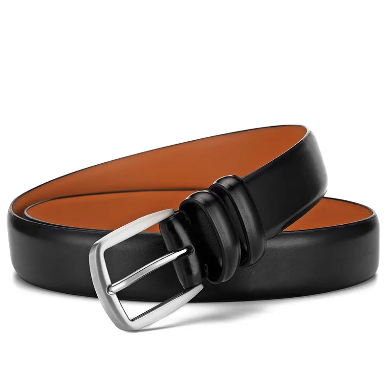 Cinto Masculino de Couro Romenzi Classy RZ460 feito à mão em couro legítimo com estilo clássico e acabamento premium para looks refinados.