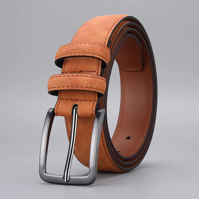 Cinto Masculino de Couro Romenzi Vigor RZ461 feito à mão em couro legítimo, estilo retrô, ideal para looks clássicos com toque refinado.