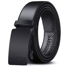 Cinto Social Masculino de Couro Romenzi RZ470 com textura macia e fivela metálica, perfeito para roupas sociais e visuais elegantes.