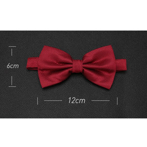 Gravata Borboleta Romenzi RZ453 com design elegante, acabamento premium e caimento perfeito para ocasiões especiais e looks sofisticados.