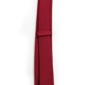 Gravata Executiva Romenzi RZ454 com design clean e moderno, perfeita para homens que valorizam estilo discreto e requinte em ocasiões formais.