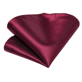 Gravata Romenzi Fortuna RZ451 com conjunto de broche e anel. Estilo refinado, toque acetinado e visual impactante para o homem moderno