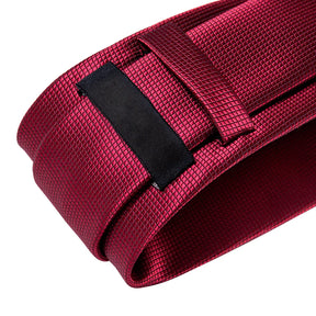 Gravata Romenzi Fortuna RZ451 com conjunto de broche e anel. Estilo refinado, toque acetinado e visual impactante para o homem moderno