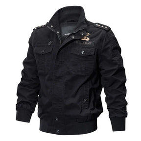 Jaqueta Aviador Masculina Romenzi RZ039, com design moderno, bolsos com lapela e fechamento em zíper. Conforto, resistência e estilo versátil.