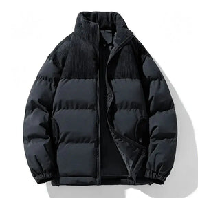 Jaqueta Bobojaco Masculina Romenzi RZ033 com forro de lã macia, modelagem ajustada e fechamento por zíper. Perfeita para elegância e conforto no inverno.