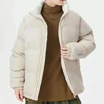 Jaqueta Bobojaco Masculina Romenzi Alpha RZ241 com design sofisticado, ajuste impecável e parte interna em lã. Ideal para conforto e estilo no inverno.