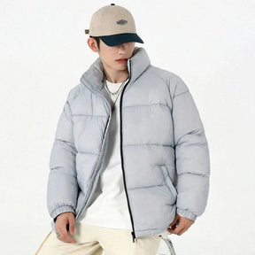 Jaqueta Bobojaco Masculina Romenzi RZ032 com design moderno, isolamento térmico e modelagem ajustada. Ideal para enfrentar o inverno com estilo.