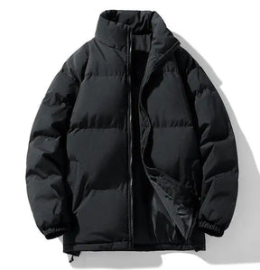 Jaqueta Bobojaco Masculina Romenzi Westcoast RZ240 com design básico e elegante. Ideal para dias frios, oferecendo conforto, proteção e durabilidade.