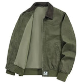 Jaqueta Bomber Vintage Masculina Romenzi RZ319 com estilo retrô, interior forrado e tecido resistente. Elegância e conforto para uso diário e especial.