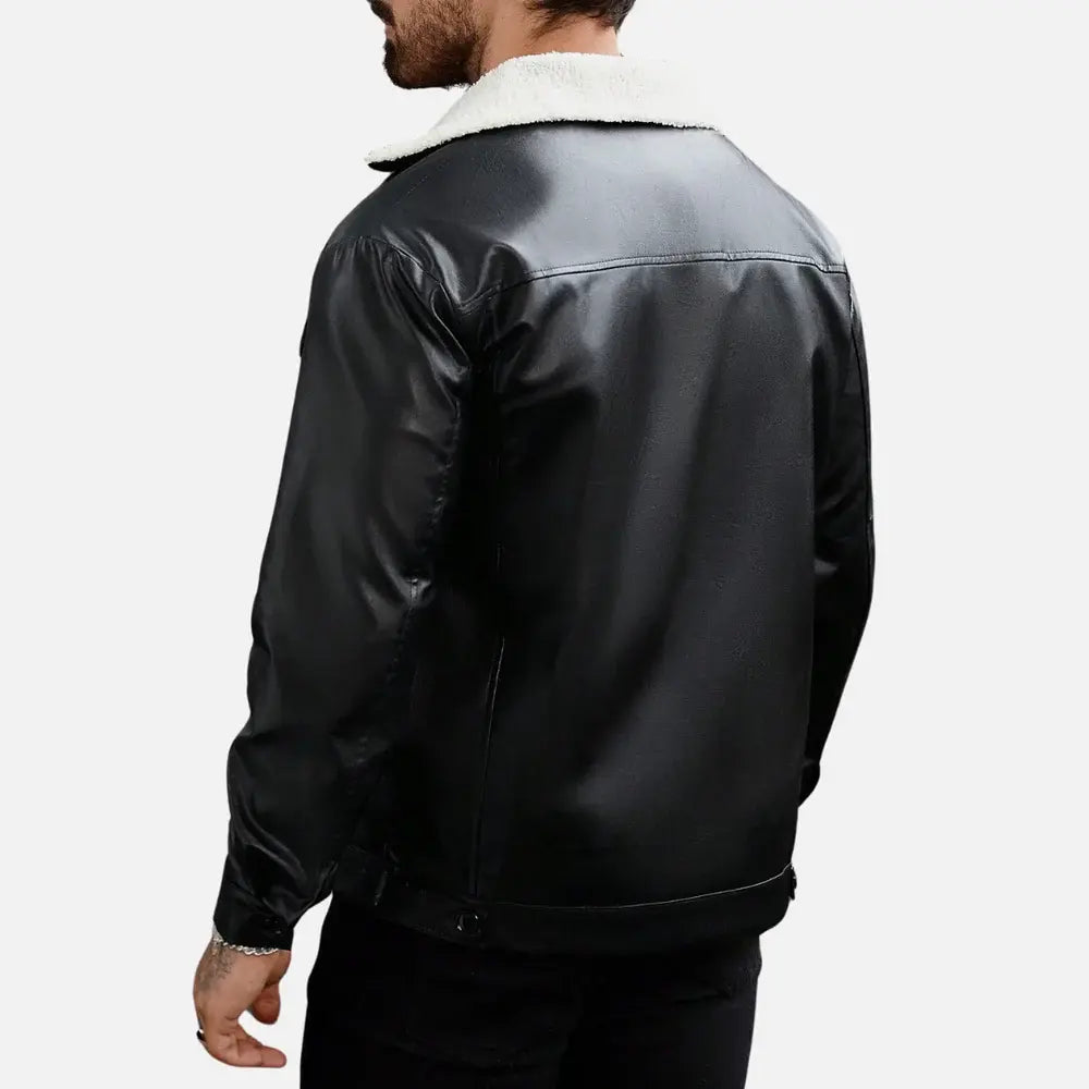 aqueta de Couro Masculina Romenzi RZ027 com design moderno e gola de pelo sintético, ideal para estilo e conforto em dias frios.