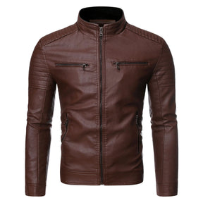 Jaqueta de Couro Masculina Romenzi RZ138 feita em couro premium, com design refinado e interior aquecido para estilo e durabilidade.