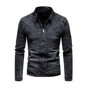 Jaqueta Jeans Masculina Romenzi City RZ247 com design contemporâneo, materiais premium e versatilidade. Perfeita para conforto e elegância em diversas ocasiões.