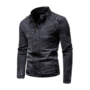 Jaqueta Jeans Masculina Romenzi City RZ247 com design contemporâneo, materiais premium e versatilidade. Perfeita para conforto e elegância em diversas ocasiões.