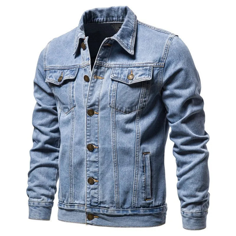 Jaqueta Jeans Masculina Romenzi Classic RZ230 com detalhes sofisticados, design atemporal e materiais de alta qualidade para versatilidade e elegância.
