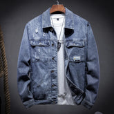 Jaqueta Jeans Masculina Romenzi Legacy RZ242 com design detalhado, tecido premium e estilo versátil. Perfeita para conforto e sofisticação em qualquer ambiente.
