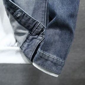 Jaqueta Jeans Masculina Romenzi Legacy RZ242 com design detalhado, tecido premium e estilo versátil. Perfeita para conforto e sofisticação em qualquer ambiente.