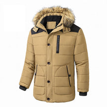 Jaqueta Masculina Acolchoada Romenzi Berlim RZ227 com design sofisticado e acabamento impecável, ideal para dias frios.