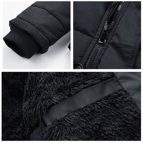 Jaqueta Masculina Acolchoada Romenzi Berlim RZ227 com design sofisticado e acabamento impecável, ideal para dias frios.