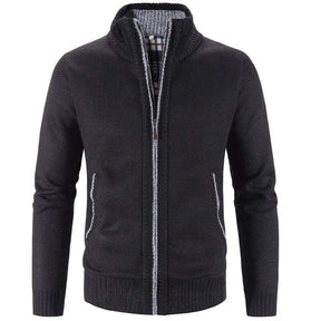 Jaqueta Masculina Casual Crochet Romenzi RZ219 com forro acolchoado, zíper durável e ajuste confortável, ideal para aquecimento e estilo em dias frios.