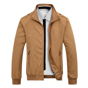 Jaqueta Masculina Casual Outwear Romenzi RZ184 em tecido resistente, com forro acolchoado e estilo sofisticado.