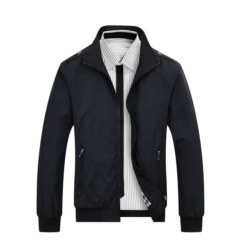 Jaqueta Masculina Casual Outwear Romenzi RZ184 em tecido resistente, com forro acolchoado e estilo sofisticado.