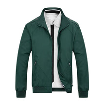 Jaqueta Masculina Casual Outwear Romenzi RZ184 em tecido resistente, com forro acolchoado e estilo sofisticado.
