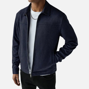 Jaqueta Masculina Casual Romenzi RZ026 com fechamento frontal por zíper, mangas longas e estilo moderno. Conforto e sofisticação para o dia a dia.