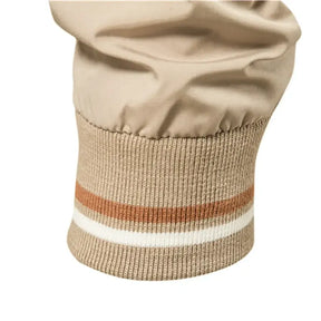Jaqueta Masculina Casual Romenzi RZ146 com design moderno, caimento refinado e tecido resistente, ideal para conforto e estilo em qualquer ocasião.