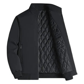 Jaqueta Masculina Cold Sweden Romenzi RZ169 com forro acolchoado, tecido macio e design resistente para proteção e estilo.