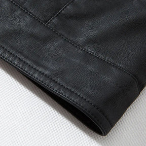 Jaqueta Masculina de Couro Romenzi Classic RZ117 - couro genuíno, design exclusivo, conforto, resistência e durabilidade premium.