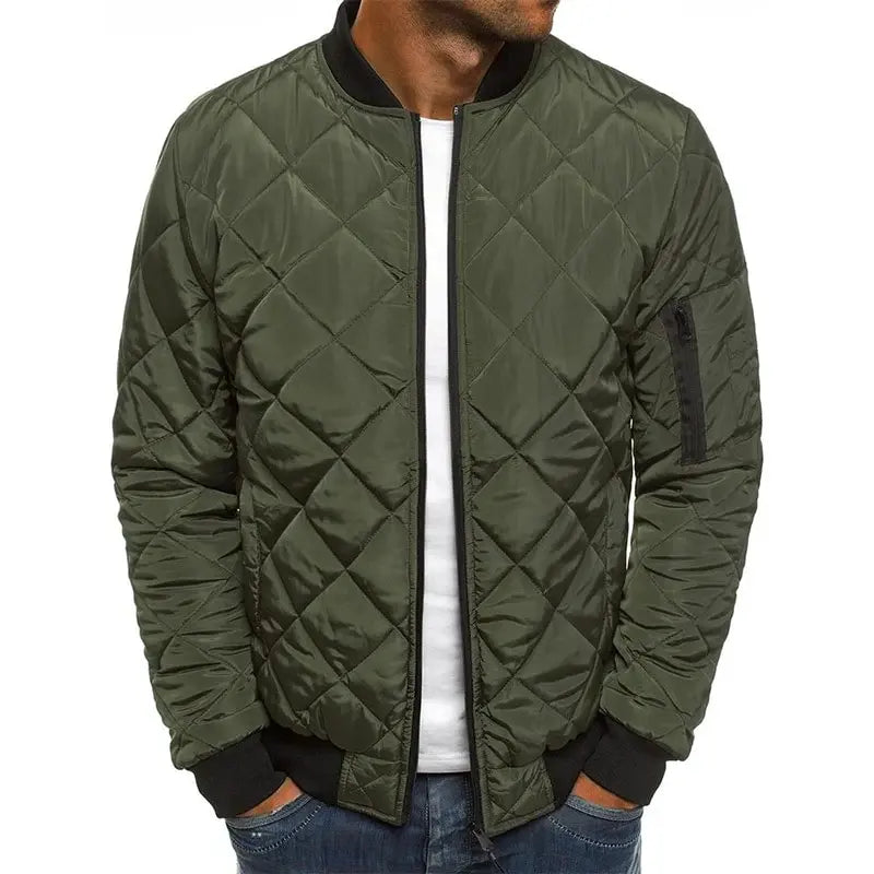 Jaqueta Masculina Elegance Zev Romenzi RZ143 com design ousado, material robusto e interior aquecido, perfeita para conforto e estilo nos dias frios.
