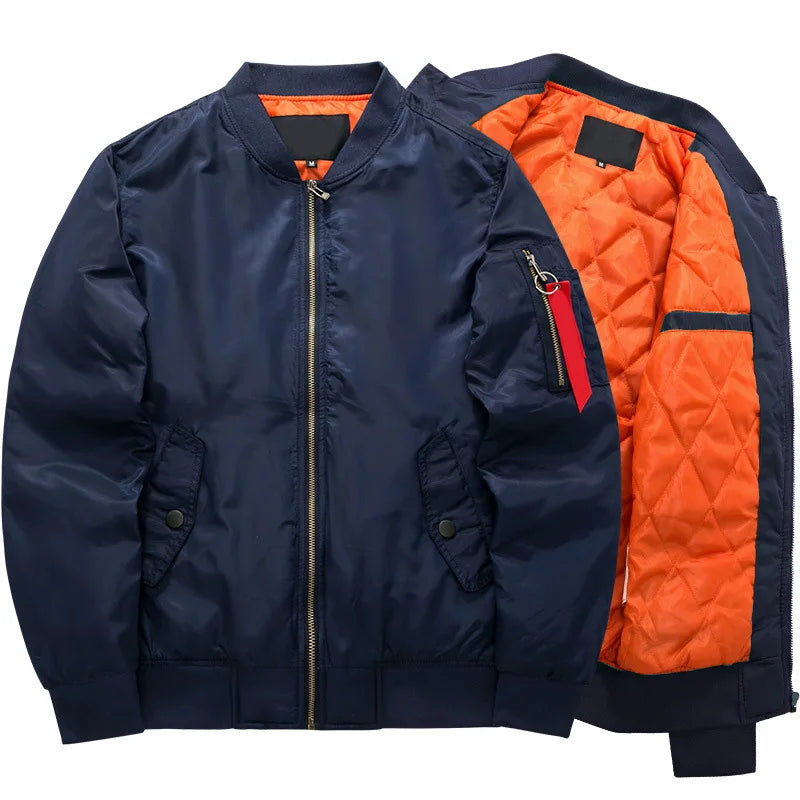 Jaqueta Masculina Grandier Wide Romenzi RZ206, possui um design elegante, forro acolchoado para excelente isolamento térmico e máximo conforto.