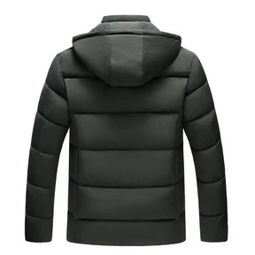 Jaqueta Masculina Inverno Warmcover Romenzi RZ025 com design sofisticado, tecido térmico, capuz removível e ajuste ergonômico para o inverno.