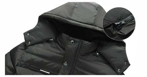 Jaqueta Masculina Inverno Warmcover Romenzi RZ025 com design sofisticado, tecido térmico, capuz removível e ajuste ergonômico para o inverno.