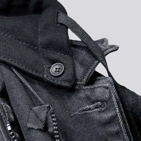 Jaqueta Masculina Jeans Padded Romenzi RZ187 com acabamento impecável, estilo moderno e autenticidade em cada detalhe.