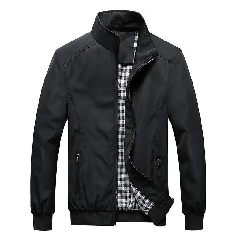 Jaqueta Masculina Loer Romenzi RZ175 com design sofisticado, forro xadrez, bolsos funcionais e conforto térmico para o dia a dia.